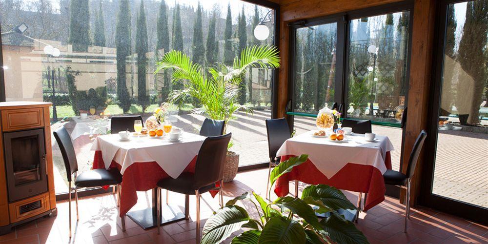 פופי Parc Hotel מראה חיצוני תמונה